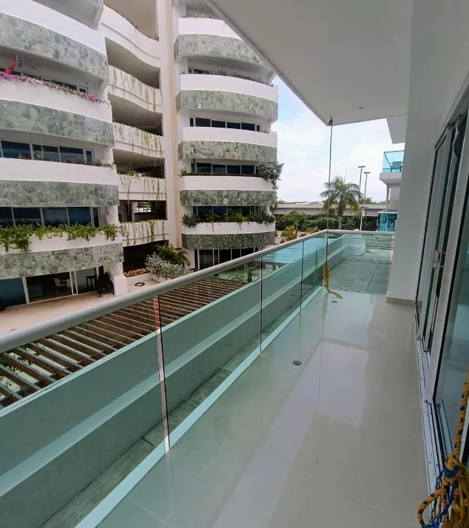 Edificio Acceso Directo Al Mar Primera Linea De Playa 2 Habitaciones Cartagena Colombia