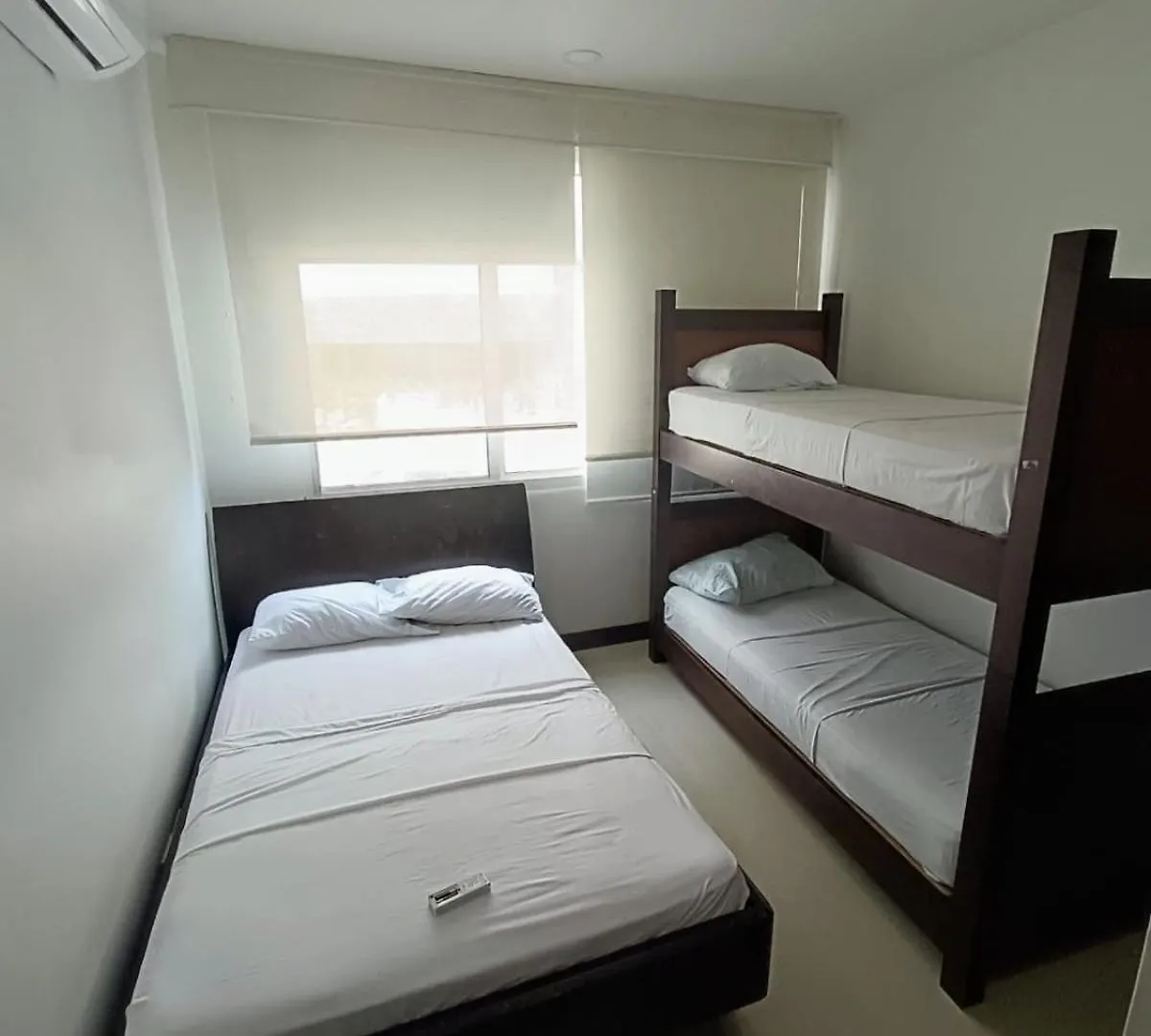Edificio Acceso Directo Al Mar Primera Linea De Playa 2 Habitaciones Cartagena Apartment
