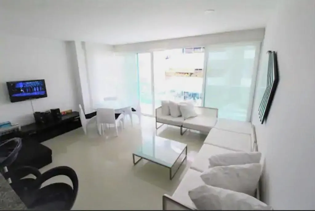 Edificio Acceso Directo Al Mar Primera Linea De Playa 2 Habitaciones Cartagena Apartment
