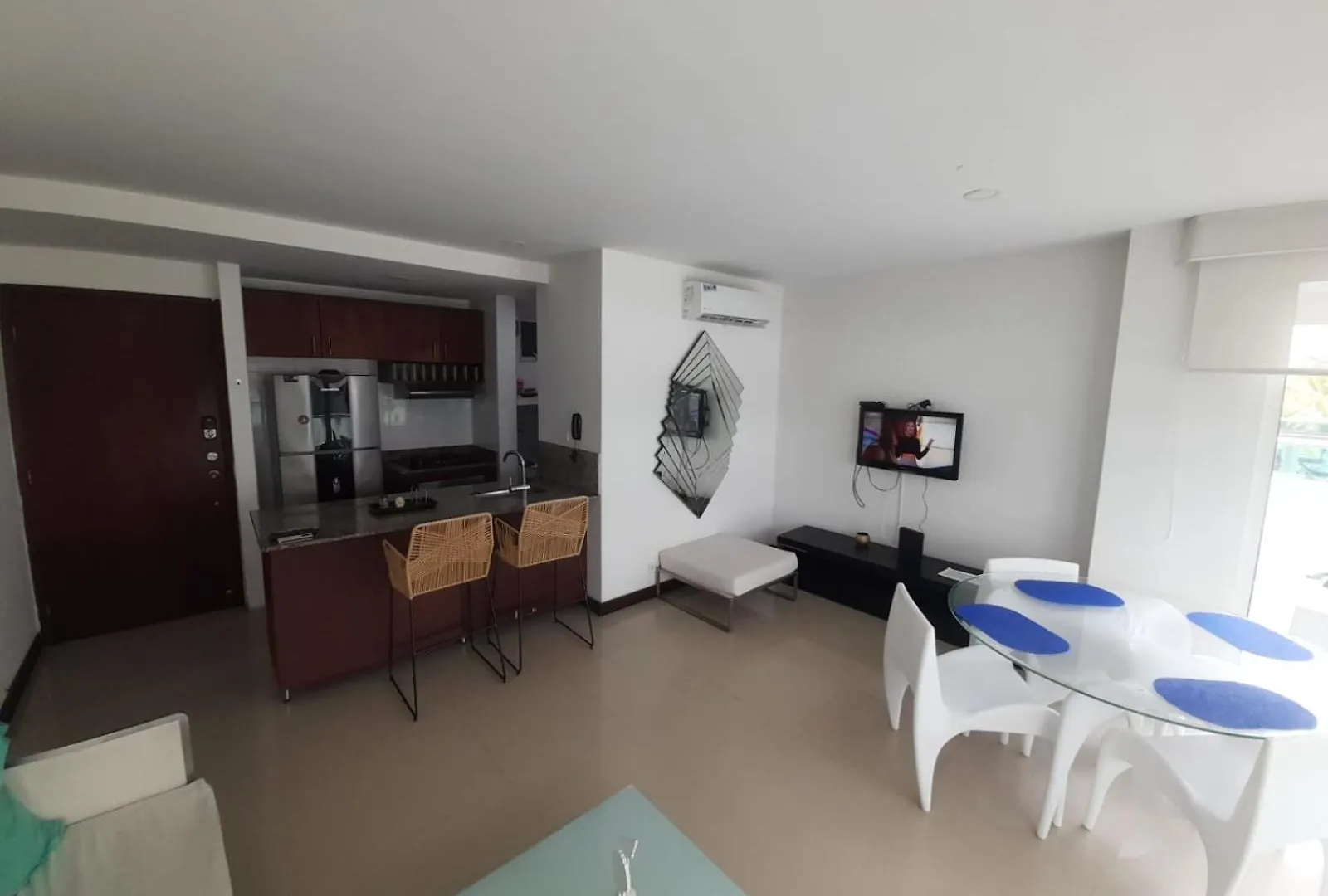 Edificio Acceso Directo Al Mar Primera Linea De Playa 2 Habitaciones Cartagena